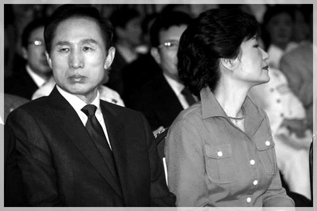 사진으로 보는 대한민국 정치 느와르 10년 .JPG | 인스티즈