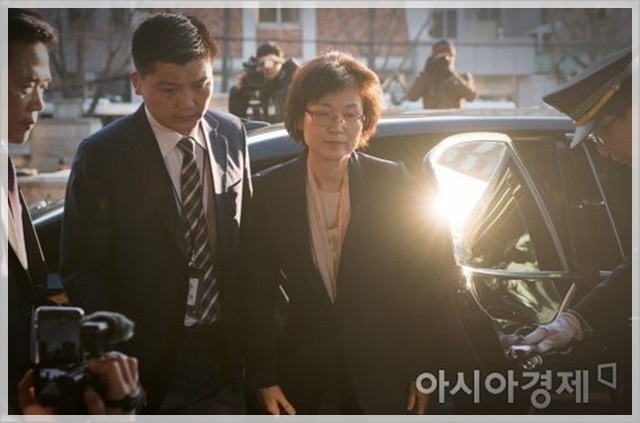 사진으로 보는 대한민국 정치 느와르 10년 .JPG | 인스티즈