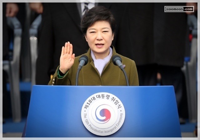 사진으로 보는 대한민국 정치 느와르 10년 .JPG | 인스티즈