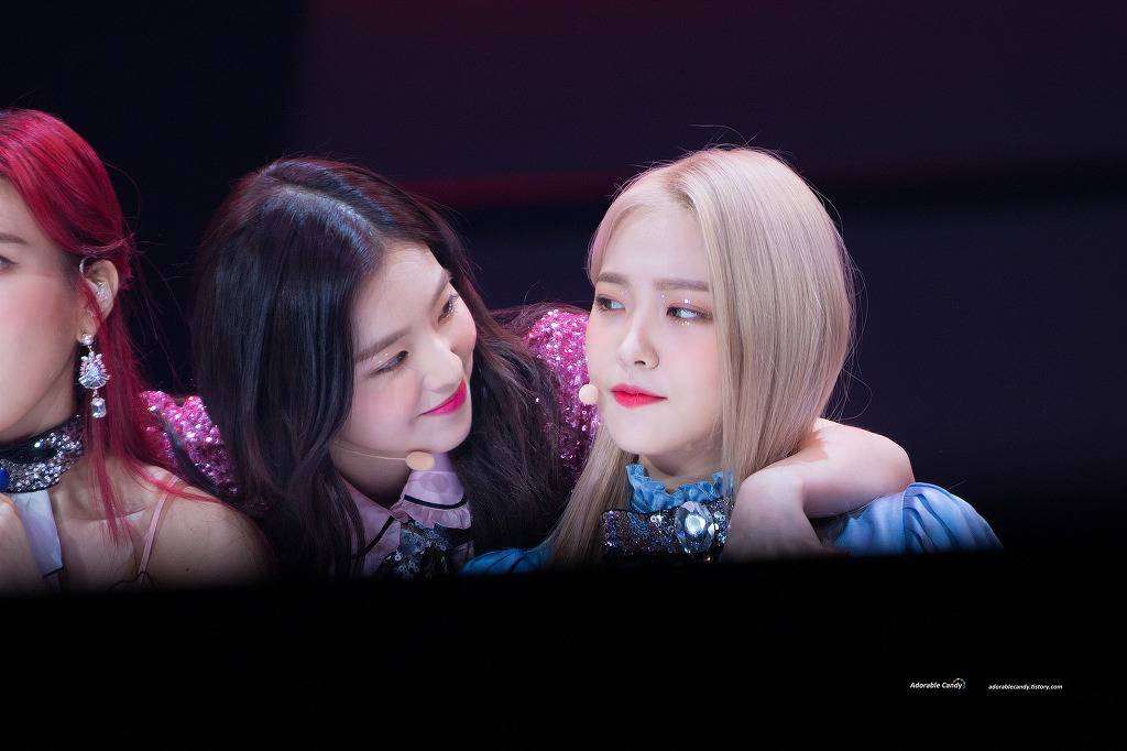 단콘 레드룸 생각나는 가요대축제 레드벨벳 무대 | 인스티즈