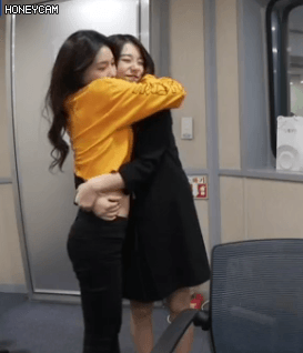 라디오 도중 급식이라서 쫓겨난 소혜 (with 청하) | 인스티즈