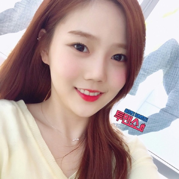 팬사인회에서 비눗방울 가지고 노는 오마이걸 멤버 | 인스티즈