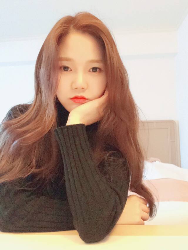 팬사인회에서 비눗방울 가지고 노는 오마이걸 멤버 | 인스티즈