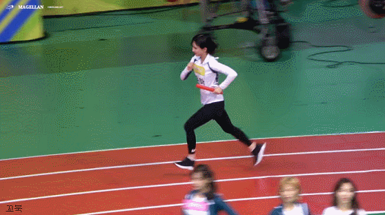 적토마처럼 트랙을 질주하는 여자친구 은하 | 인스티즈