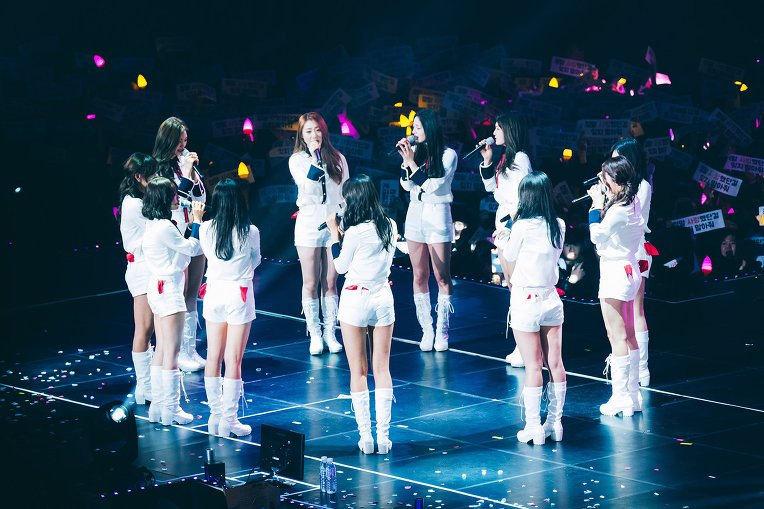 오늘로 벌써 1년이 된 아이오아이 마지막 콘서트 | 인스티즈
