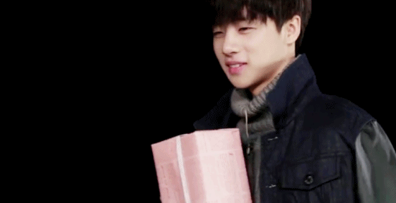 본진 그룹중에 덕후 몰이 멤버 누구에요? | 인스티즈