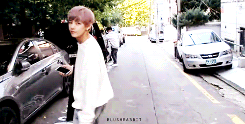 탄소에게 한 눈에 반해서 번호 따기에 성공한 태형 | 인스티즈