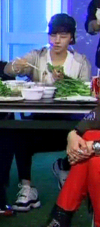 먹을 때 정말 다람쥐같은 아이돌ㅠㅠㅠㅠㅠㅠ.jpg (입덕주의) | 인스티즈