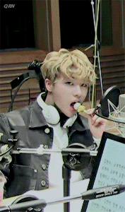 먹을 때 정말 다람쥐같은 아이돌ㅠㅠㅠㅠㅠㅠ.jpg (입덕주의) | 인스티즈