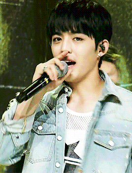 눈에 별 박은 아이돌 대열에 합류한 신인아이돌 ㄷㄷㄷㄷㄷ | 인스티즈