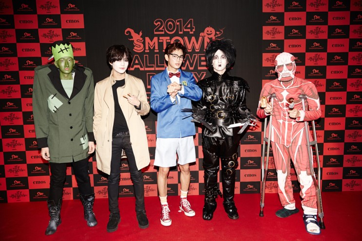 할로윈 파티를 보며 팬들이 느끼는 애매한 기분.jpg | 인스티즈