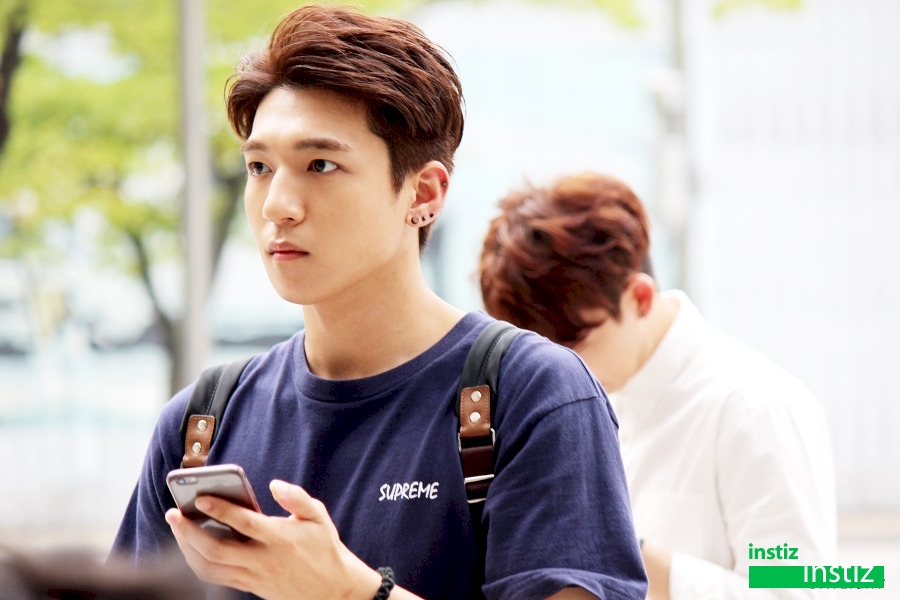 오늘자 할로윈코스튬 입고 공연한 아이돌 | 인스티즈