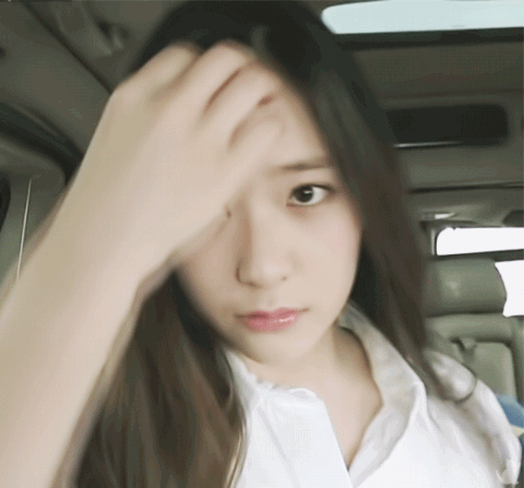 연예인이라는 직업과 정반대의 성격을 가진 아이돌.gif | 인스티즈