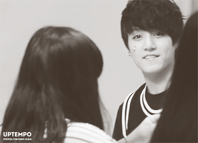 [방탄소년단/전정국] 울보 코 찔찔이 소꿉친구가 방탄소년단 황금막내된 썰.05 | 인스티즈