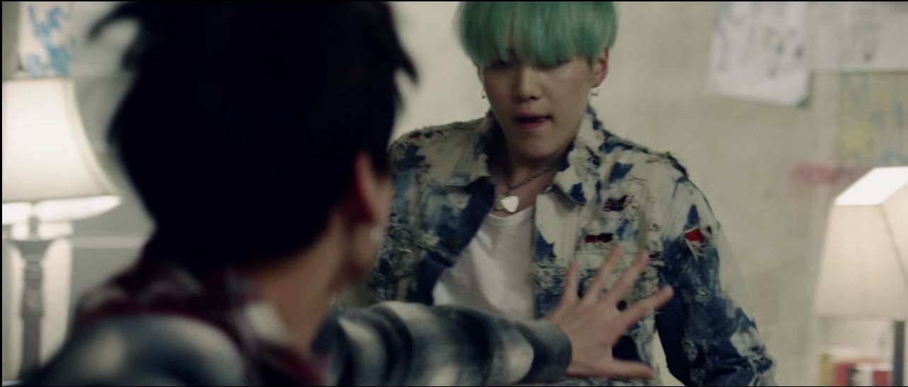 장면 순서가 윤기가 방황 정국이 화남 둘이 싸움 윤기 집나가서 모텔로감 | 인스티즈