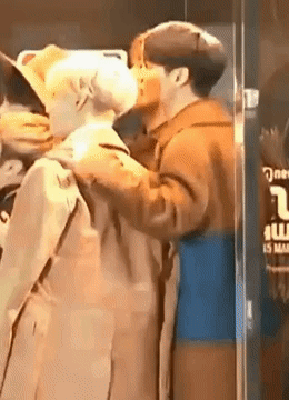 프로답지못한 행동 보여주는 아이돌그룹(넝담) | 인스티즈