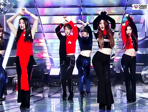 2년 연속 연말가요제 1곳도 안 나오는 아이돌그룹.gif | 인스티즈