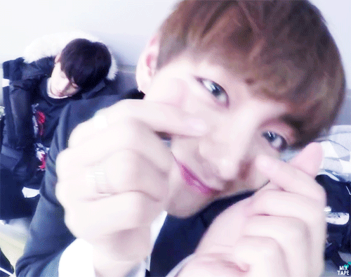 크리스마스 같이 보낼 방탄 1234 고르고 들어오시오 | 인스티즈