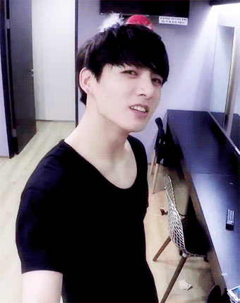 크리스마스 같이 보낼 방탄 1234 고르고 들어오시오 | 인스티즈