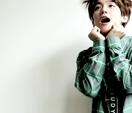 백현 이거 약간 김재환 그그그 짤같다 | 인스티즈