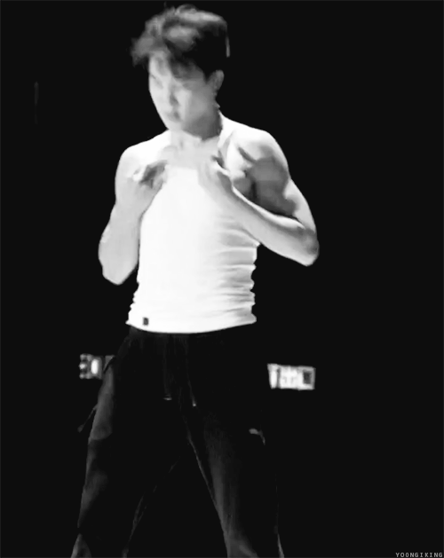 뻐뽀해달라고 조르는 박지민이랑 걍 해버리는 전정국 보고싶다 | 인스티즈