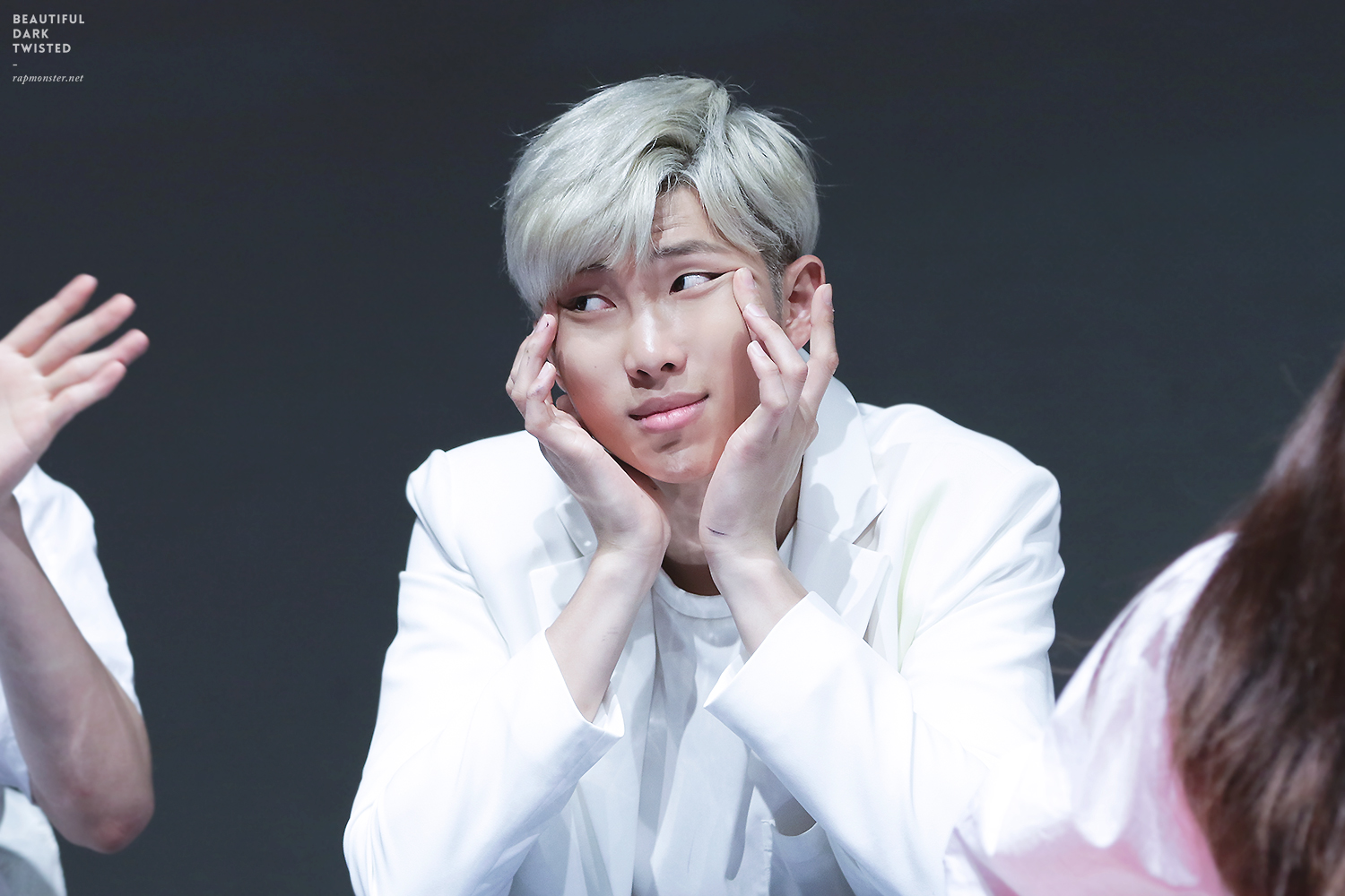 본싱어 이어폰으로 들으면 애들이 귀에다가 노래하는 느낌... | 인스티즈