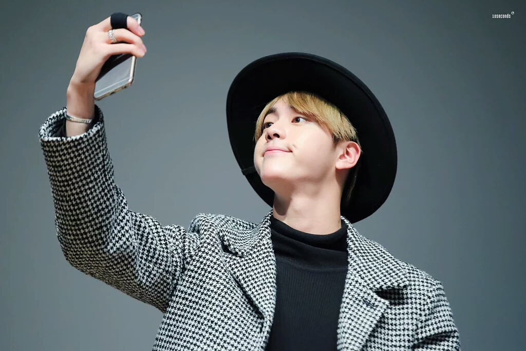 정국이가 여친이런걸로 어그로 제일 많이 올라오는 거 같은데 | 인스티즈