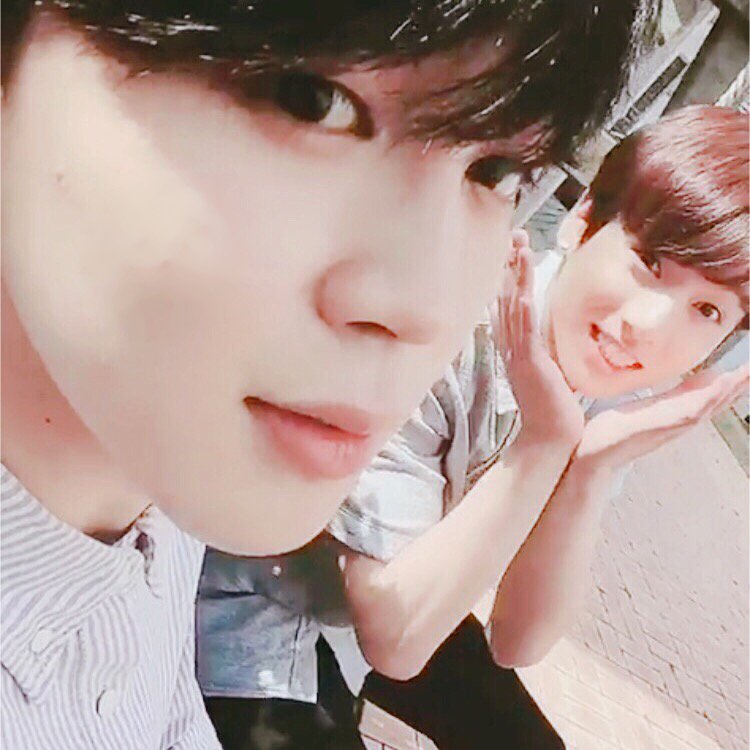 ㄱ대박인게 국민이들 지금 진짜 기념일마다 이상한거 앎? | 인스티즈