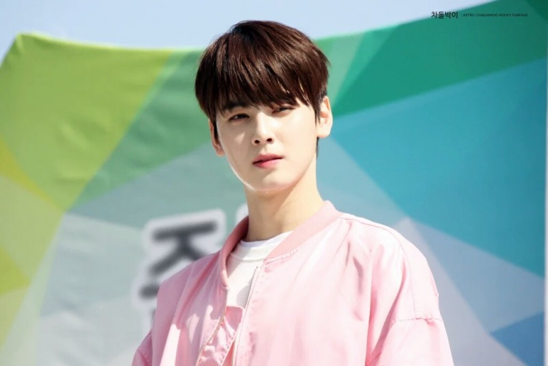 심하게 얼굴 막 쓰는 남자 아이돌 | 인스티즈