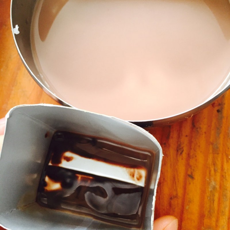 나저번에 우유마시는데 이상한거나왔다 | 인스티즈