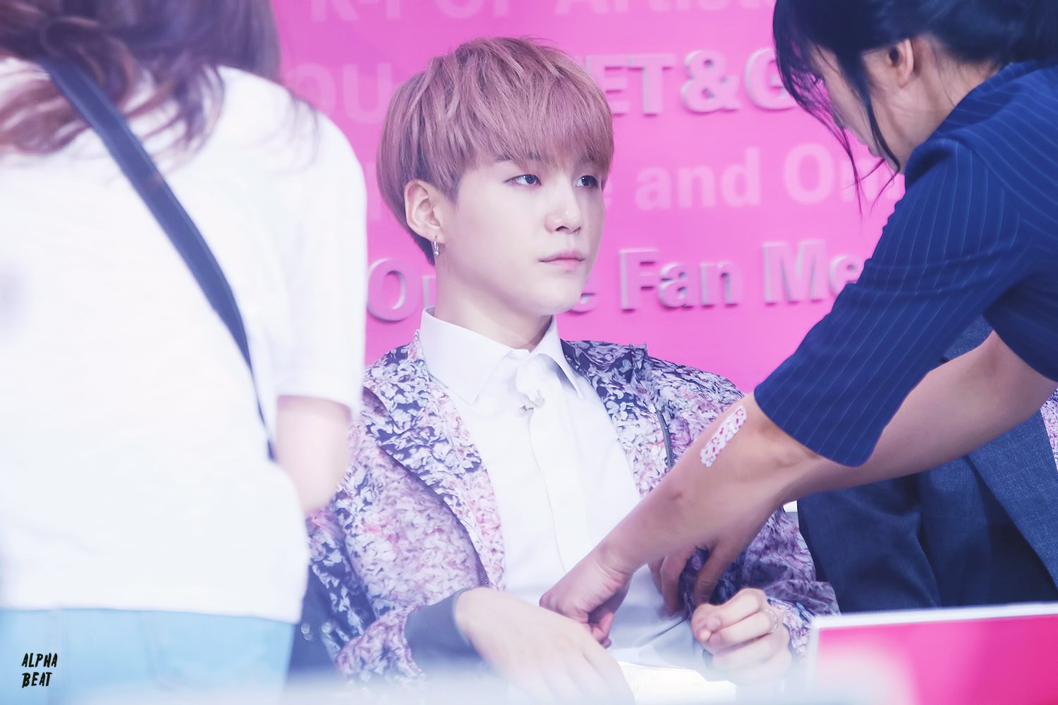 옷가게 사장 민윤기 4 | 인스티즈