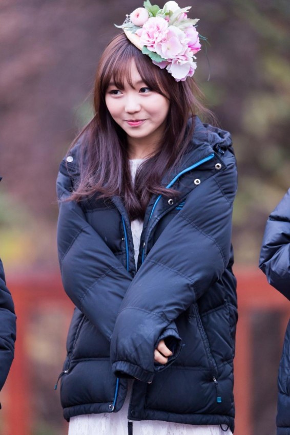 러블리즈 류수정이 서있을때 나오는 습관 | 인스티즈