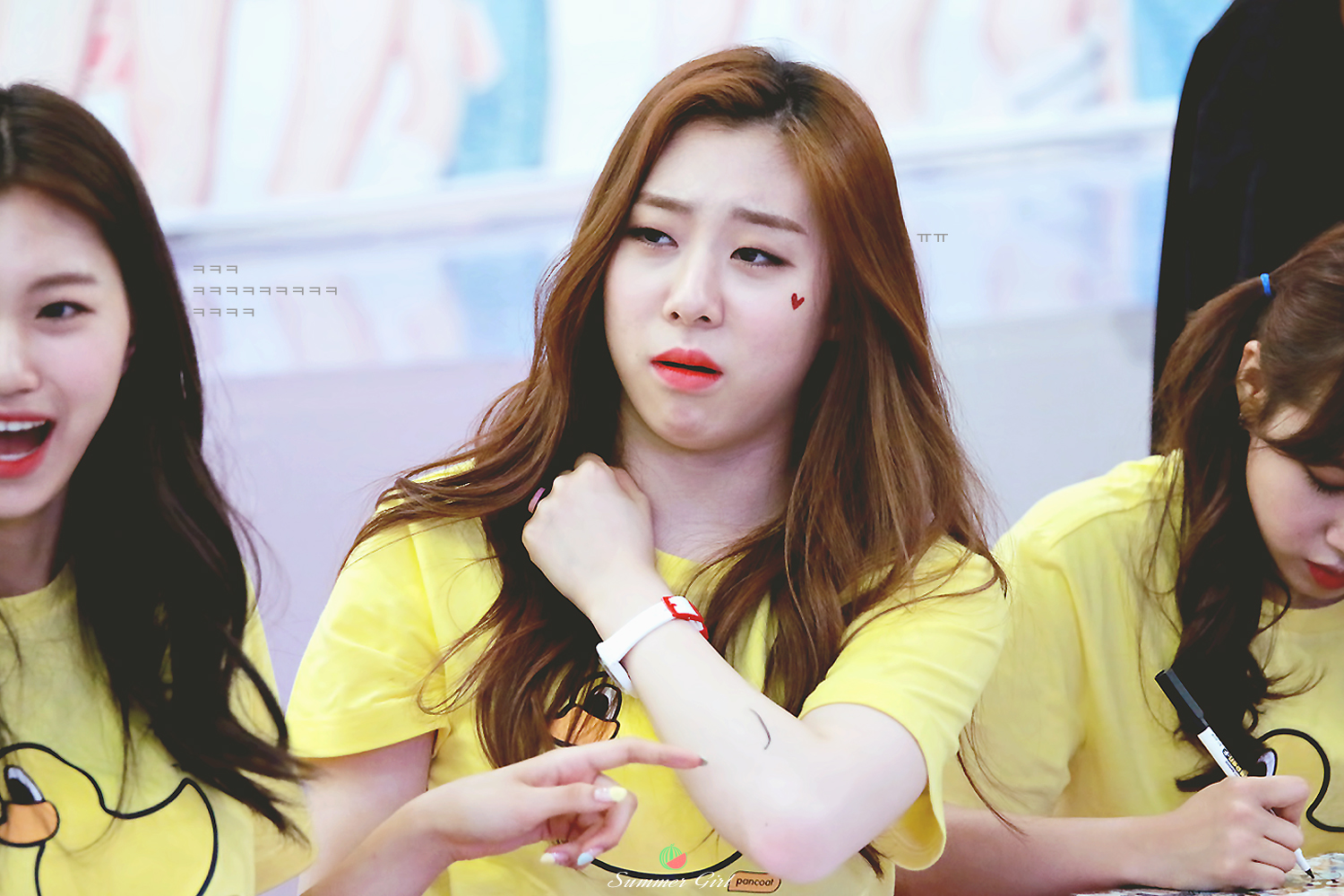 팬이랑 연락 할 수 있는 줄 아는 아이오아이 유연정 | 인스티즈