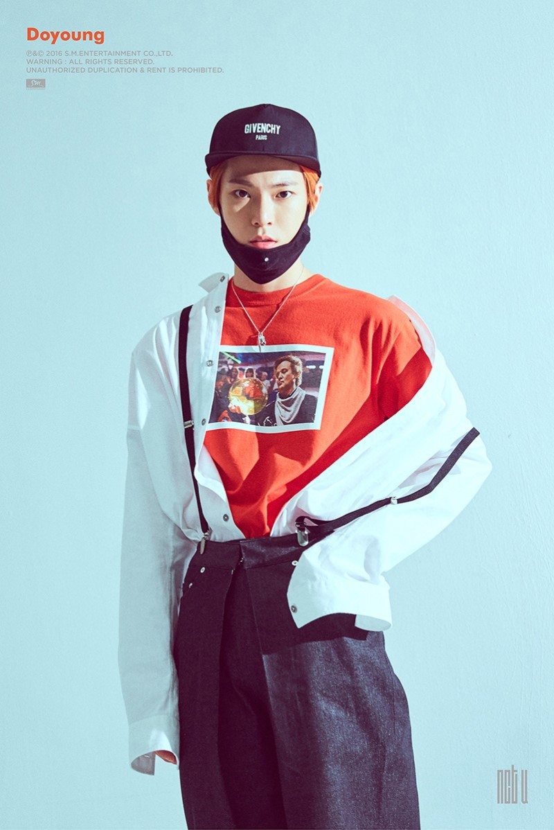 왼손이 주머니에 붙어있는 듯한 아이돌 | 인스티즈