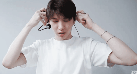 뜬금없이 소환당하고 의문의 패 당한 남자아이돌.jpgif | 인스티즈