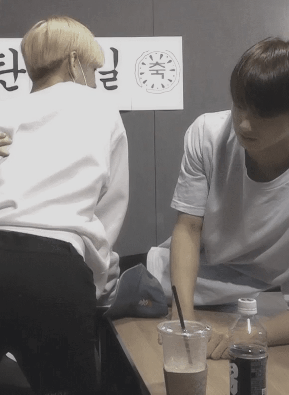 ㄱ 뷔 정국 사랑하세요 | 인스티즈