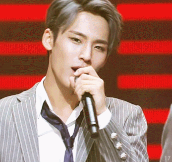 사람이 어케 이렇게 생겼지 | 인스티즈