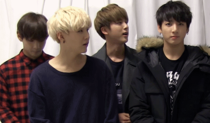 ㄱ 들킨 게 한 두번도 아니고 정국이 폰배경까지 김태형 독사진ㅋㅋㅋ | 인스티즈