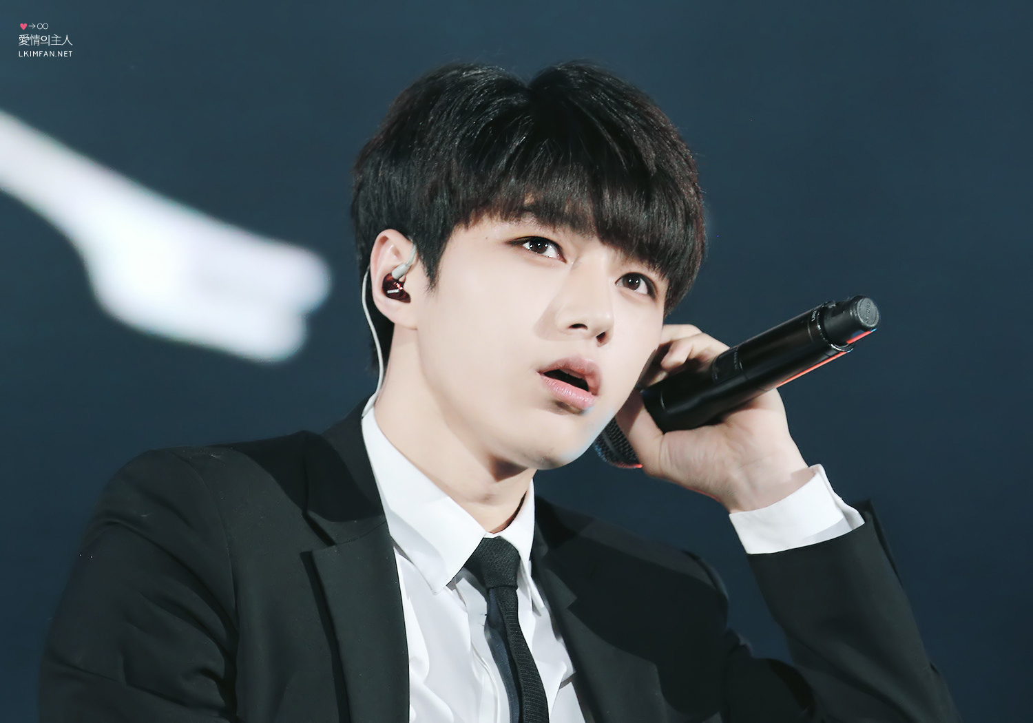 엘 진짜 잘생겼다.. | 인스티즈