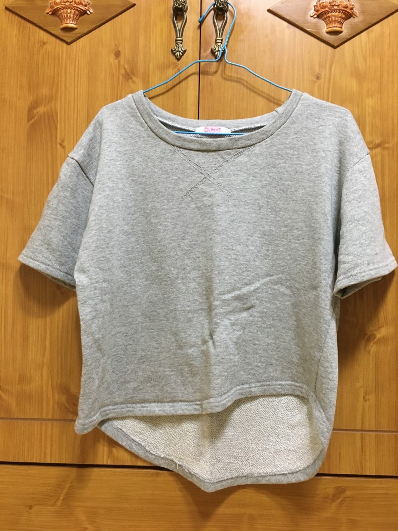 여름 티셔츠 / 가방 / 치마1개 팔아영 상태 좋아요 | 인스티즈