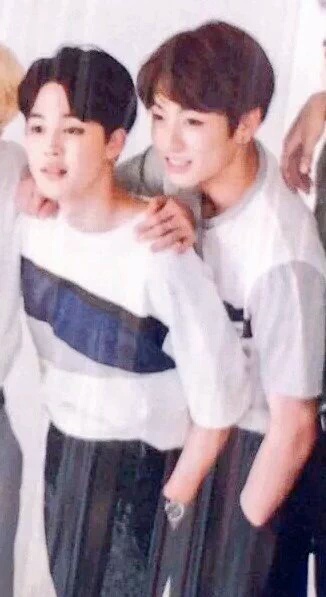 ㄱ지민이 앞에서의 정국이 얘기할려면 플텍걸어야함 | 인스티즈