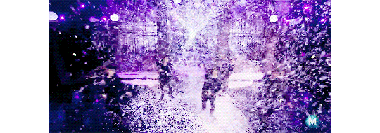 아라시) 벚꽃폭탄 무대 ㅋㅋ(역시 아이돌은 아이돌) | 인스티즈