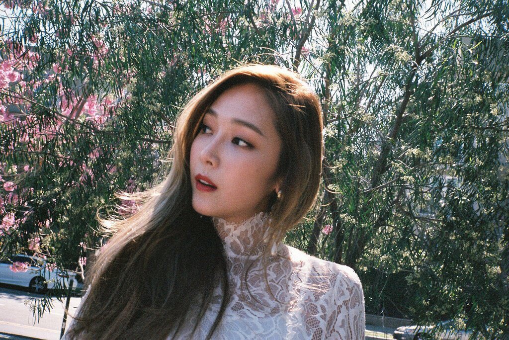 영앤리치 하면 생각나는 대표적 남녀아이돌 두명 | 인스티즈