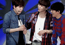 흔한 아이돌의 뉴스 인터뷰ㅋㅋㅋ | 인스티즈