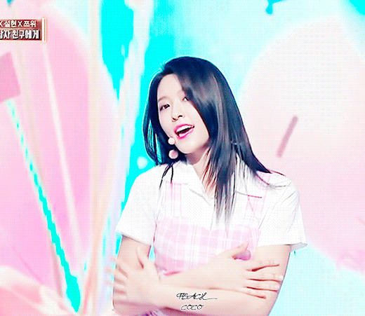 김설현 능글킹인거 온 세상 사람들이 다 알아줘야함 | 인스티즈