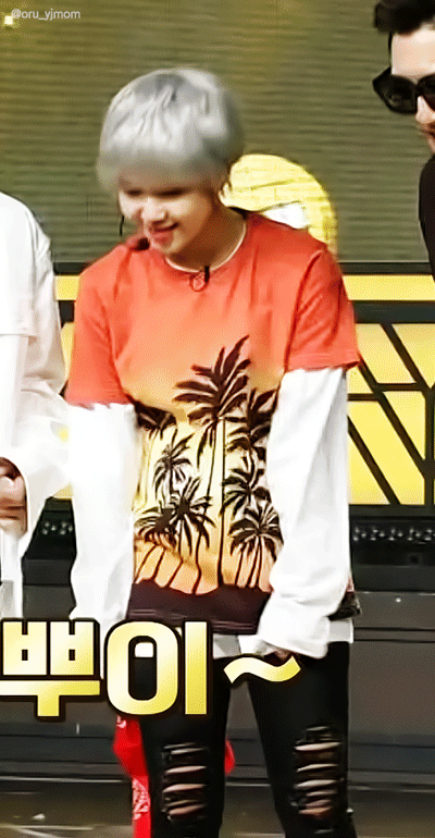 방탄소년단 분장한 남자아이돌 최유정.gif | 인스티즈