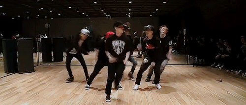 진짜 총쏘는 안무 최고인데 그냥 언젠가 다시한번 보고싶어 | 인스티즈