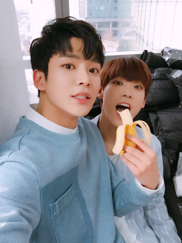 ㄱ 오랜만에 내 밀메,,, | 인스티즈