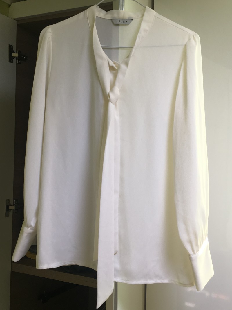 꽃무늬 원피스 무료나눔/흰 블라우스 5000원에 판매합니다~ | 인스티즈