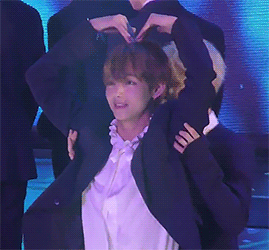 아니 뷔 진짜 이뻨ㅋㅋㅋㅋ | 인스티즈